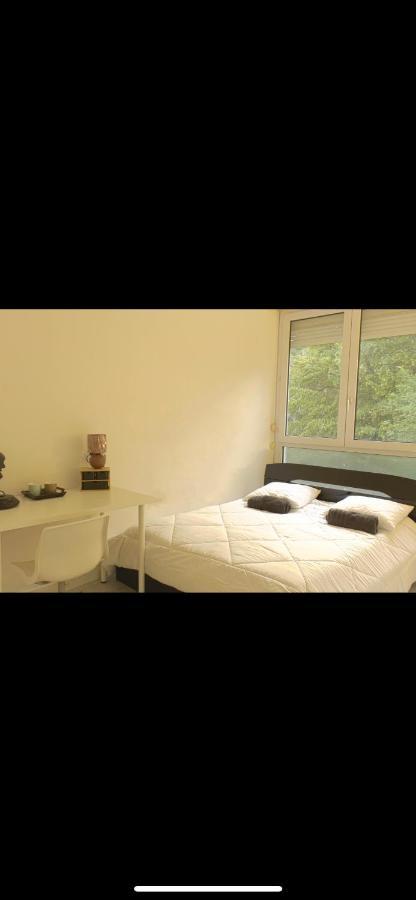 Se: 13A Rue Des Touleuses Pourpre Bed & Breakfast Сержи Екстериор снимка